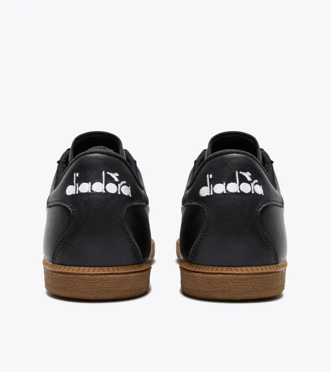 Adidași Adidași din piele