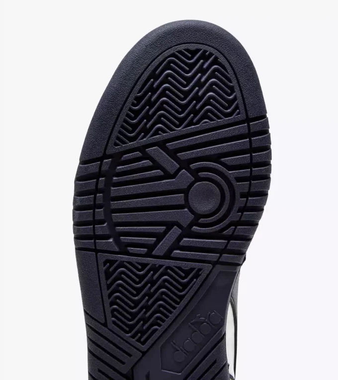 Adidași Deuce din piele