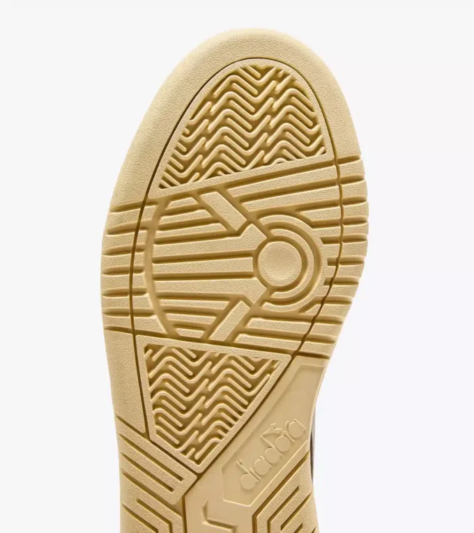 Adidași Deuce M2 din piele de căprioară