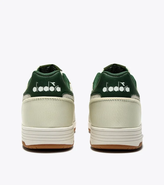 Adidași Deuce M2 din piele păroasă Adidași Deuce M2 din piele păroasă
