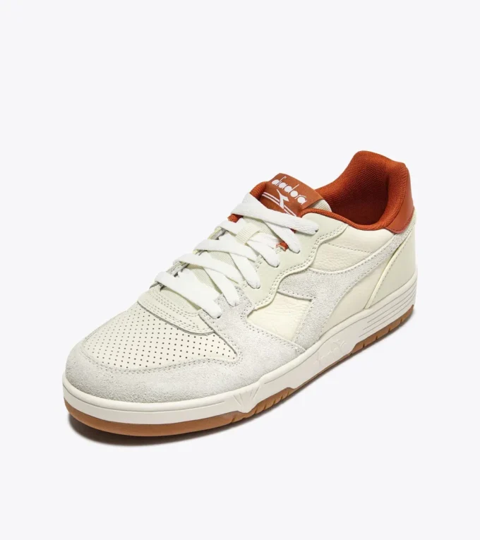 Adidași Deuce M2 din piele păroasă Adidași Deuce M2 din piele păroasă