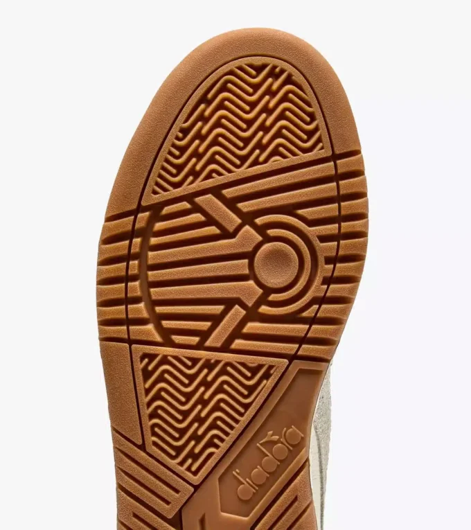Adidași Deuce M2 din piele păroasă Adidași Deuce M2 din piele păroasă