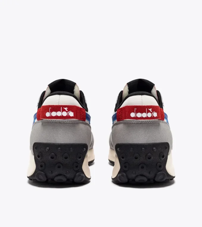 Adidași sportivi Race Nyl – Unisex Adidași sportivi Race Nyl – Unisex