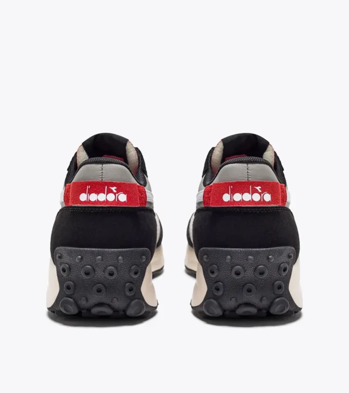 Adidași sportivi Race Nyl – Unisex Adidași sportivi Race Nyl – Unisex