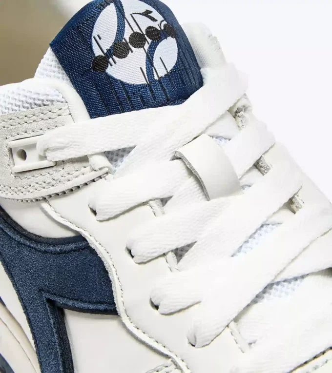 B.560 Adidași din piele Heritage folosiți