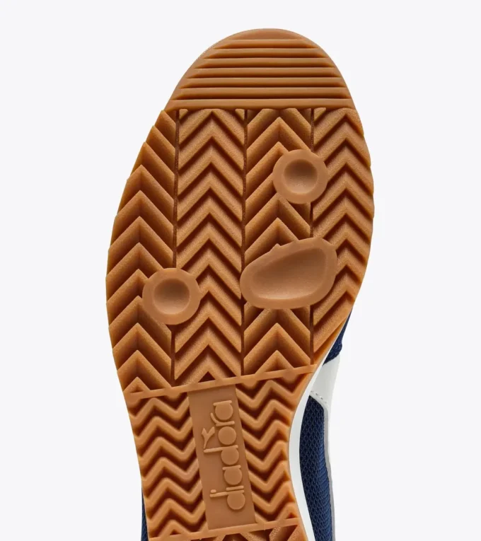 Cross Adidași din piele întoarsă cu profil redus Cross Adidași din piele întoarsă cu profil redus