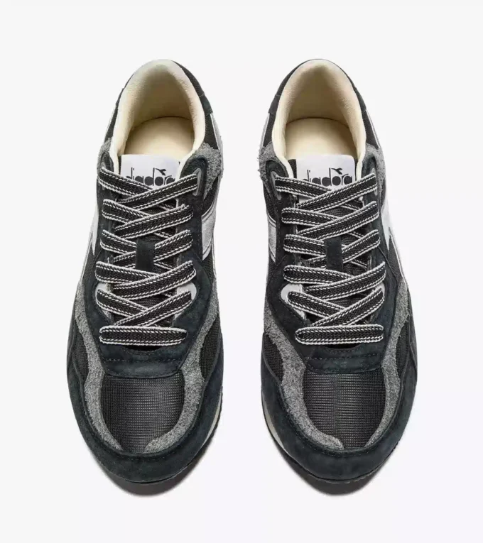Equipe Revenge Used Adidași Heritage cu profil jos Equipe Revenge Used Adidași Heritage cu profil jos