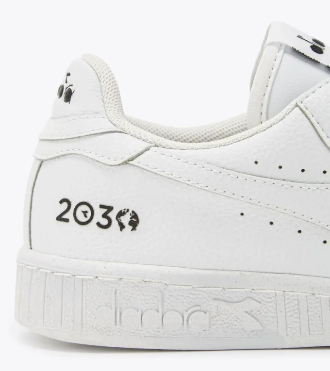 Game L Low 2030 Adidași sportivi – Unisex Game L Low 2030 Adidași sportivi – Unisex