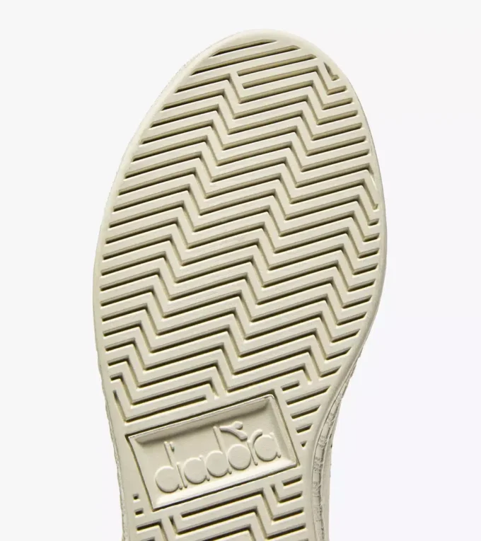 Game L Low Punched Wn Adidași sport din piele Game L Low Punched Wn Adidași sport din piele