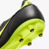 Ghete de fotbal Brasil Icon Lt+ Lp12 din piele pentru terenuri dure