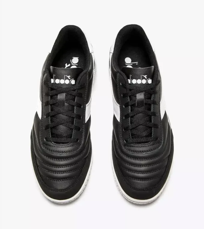 Ghete de futsal Calcetto Gr Lt Id – Talpă specifică pentru terenuri interioare Ghete de futsal Calcetto Gr Lt Id – Talpă specifică pentru terenuri interioare