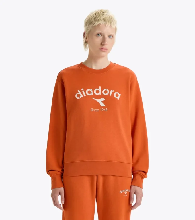 Hanorac Crew Athl. Logo Hanorac cu guler rotund – Unisex Hanorac Crew Athl. Logo Hanorac cu guler rotund – Unisex