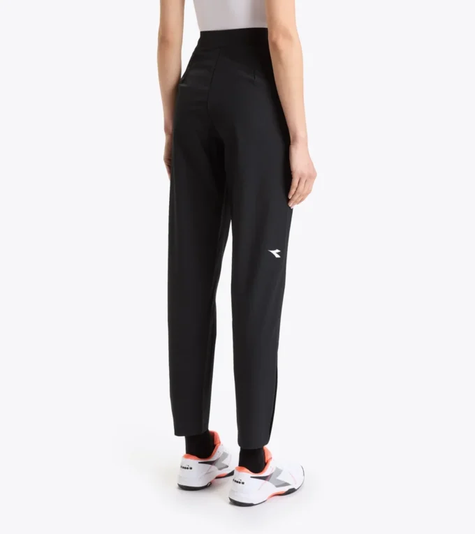 L. Pantaloni Pantaloni de tenis L. Pantaloni Pantaloni de tenis