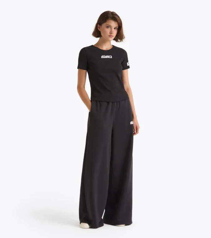 L. Pantaloni Pantaloni de trening Flare Athl. Logo cu croială lejeră L. Pantaloni Pantaloni de trening Flare Athl. Logo cu croială lejeră