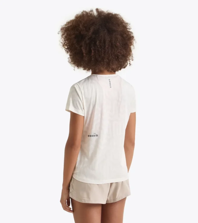 L. Super Light Ss T-Shirt Tricou de alergare – țesătură ușoară Coolcore L. Super Light Ss T-Shirt Tricou de alergare – țesătură ușoară Coolcore