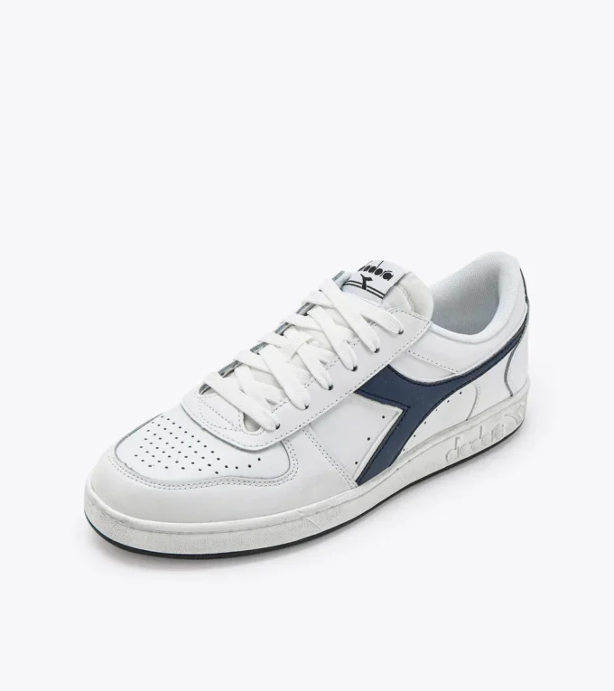 Magic Basket Low Icona Adidași sportivi