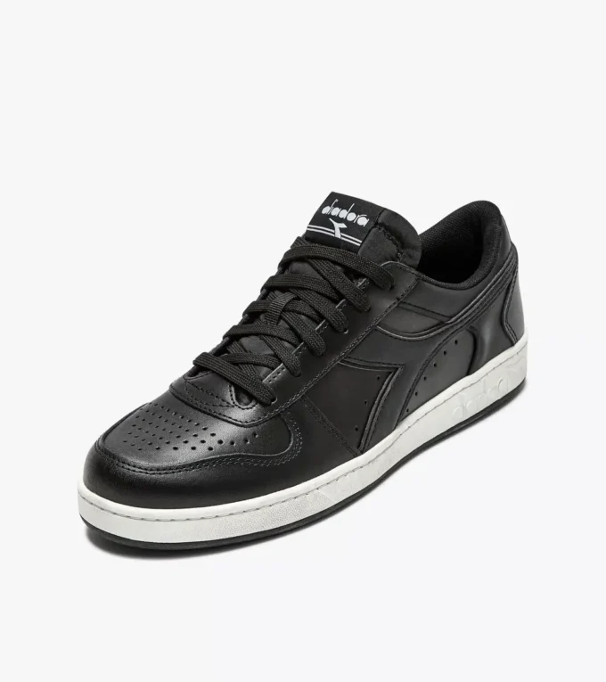 Magic Basket Low Icona Adidași sportivi