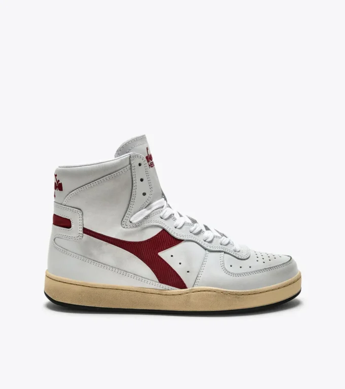 Mi Basket Pantofi Heritage folosiți – Unisex Mi Basket Pantofi Heritage folosiți – Unisex