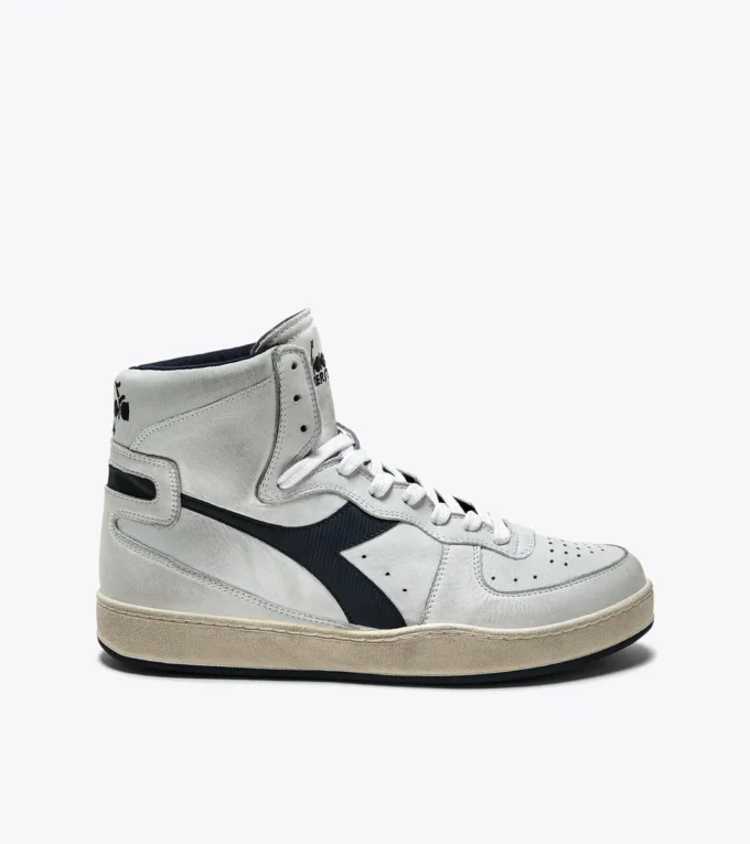Mi Basket Pantofi Heritage folosiți – Unisex Mi Basket Pantofi Heritage folosiți – Unisex