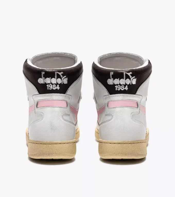 Mi Basket Pantofi Heritage folosiți – Unisex Mi Basket Pantofi Heritage folosiți – Unisex