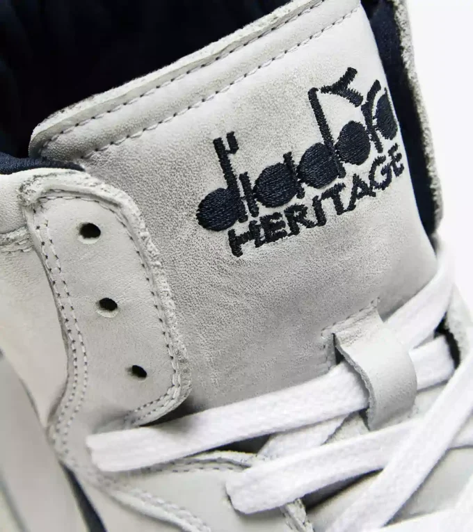 Mi Basket Pantofi Heritage folosiți – Unisex Mi Basket Pantofi Heritage folosiți – Unisex