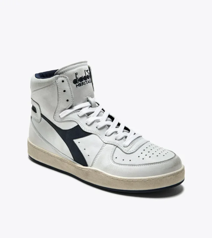 Mi Basket Pantofi Heritage folosiți – Unisex Mi Basket Pantofi Heritage folosiți – Unisex