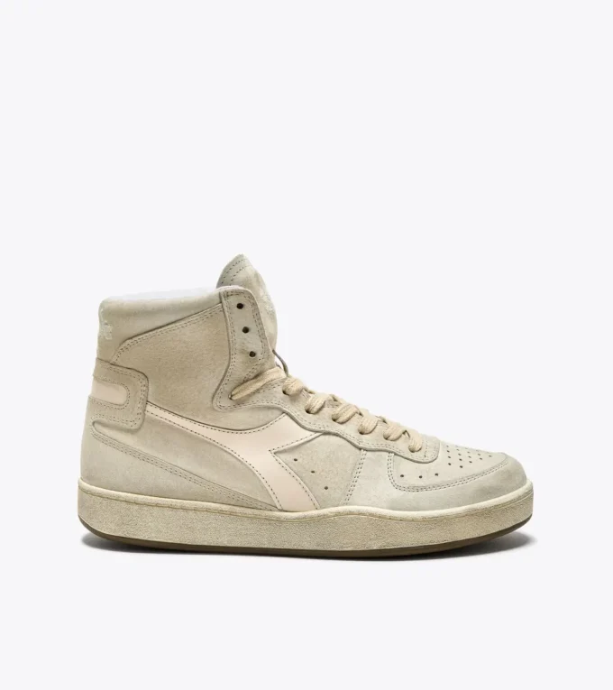 Mi Basket Suede Pantofi Heritage folosiți – Unisex Mi Basket Suede Pantofi Heritage folosiți – Unisex