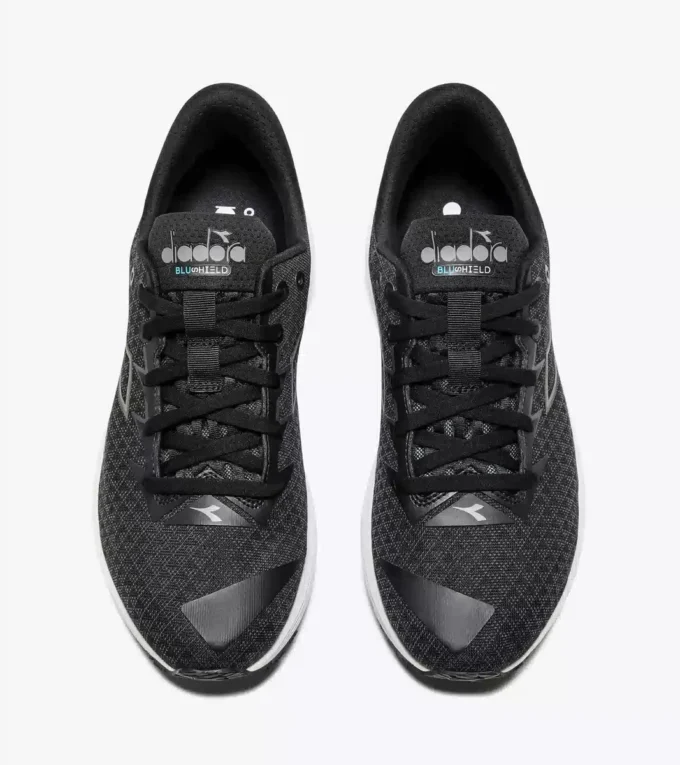 Mythos Blushield 10 Vortice Hip Pantofi de alergare cu detalii reflectorizante – Amortizare și protecție