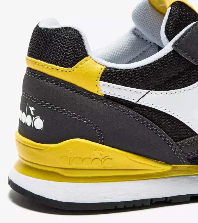 N.92 Gs Pantofi sport – Tineret 8-16 ani N.92 Gs Pantofi sport – Tineret 8-16 ani