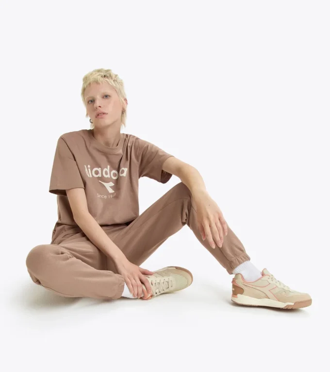 Pantaloni Athl. Logo Sweatpants – Unisex Pantaloni Athl. Logo Sweatpants – Unisex