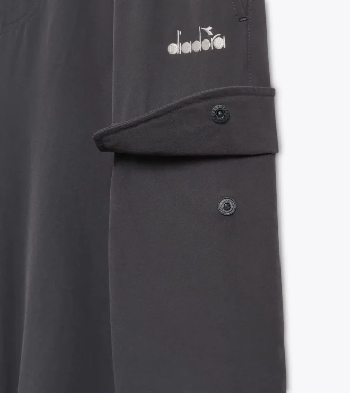 Pantaloni cargo Pantaloni cargo de iarnă – Exclusiv pe site-ul de comerț electronic și în magazinul Cortina Pantaloni cargo Pantaloni cargo de iarnă – Exclusiv pe site-ul de comerț electronic și în magazinul Cortina