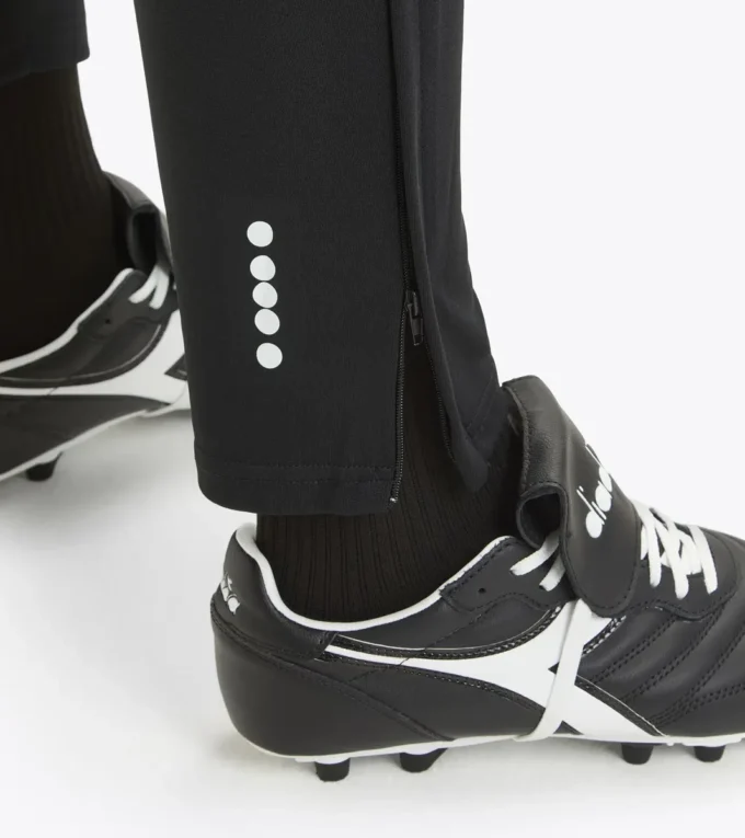 Pantaloni de trening Pantaloni de trening Scudetto Calcio – Unisex Pantaloni de trening Pantaloni de trening Scudetto Calcio – Unisex