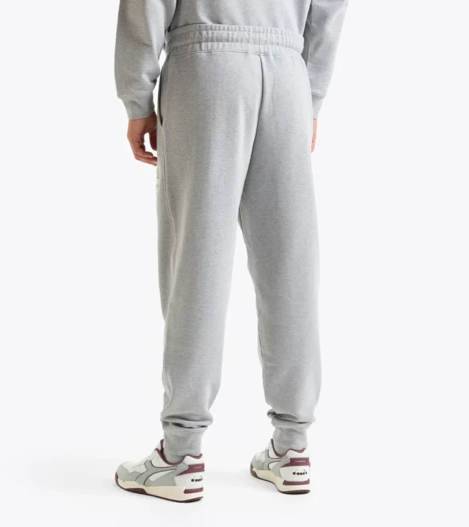 Pantaloni jogger Pantaloni jogger Legacy din bumbac reciclat – Fabricat în Italia – Unisex Pantaloni jogger Pantaloni jogger Legacy din bumbac reciclat – Fabricat în Italia – Unisex