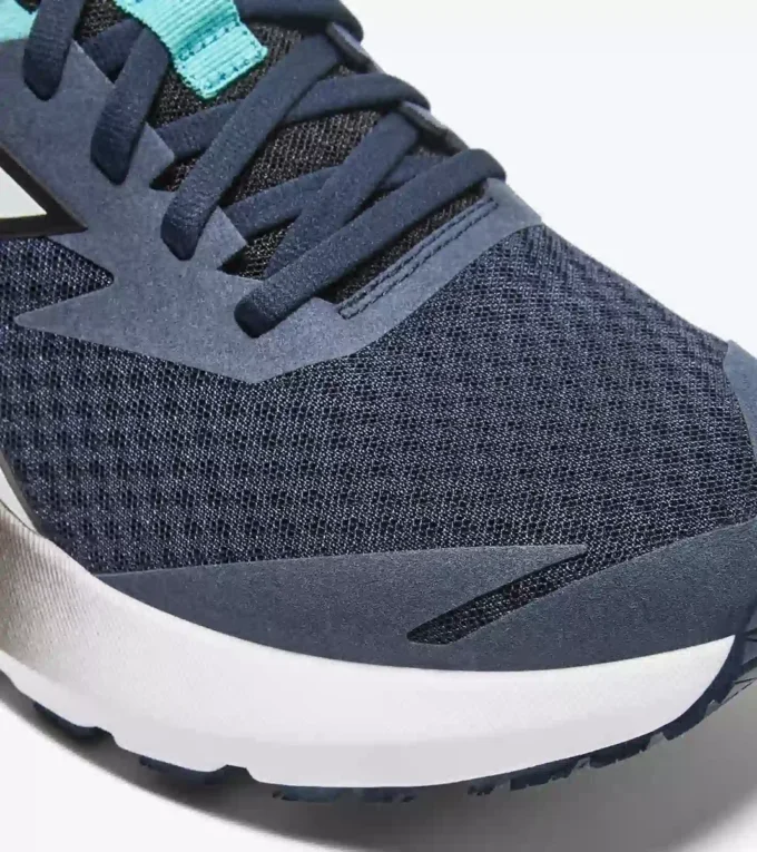 Pantofi de alergare Mythos Blushield Vigore 3 – Stabilitate și protecție Pantofi de alergare Mythos Blushield Vigore 3 – Stabilitate și protecție