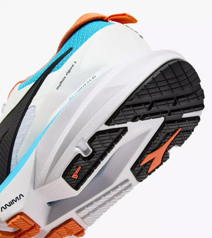 Pantofi de alergare Mythos Blushield Vigore 3 – Stabilitate și protecție Pantofi de alergare Mythos Blushield Vigore 3 – Stabilitate și protecție