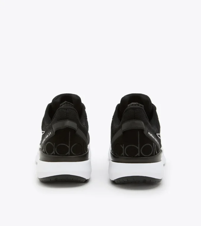 Pantofi de alergare Mythos Volo 3 Y Junior – Unisex Pantofi de alergare Mythos Volo 3 Y Junior – Unisex
