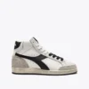 Prestige High Adidași Heritage folosiți, confecționați din piele Prestige High Adidași Heritage folosiți, confecționați din piele