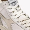 Prestige High Adidași Heritage folosiți, confecționați din piele Prestige High Adidași Heritage folosiți, confecționați din piele