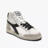 Prestige High Adidași Heritage folosiți, confecționați din piele Prestige High Adidași Heritage folosiți, confecționați din piele