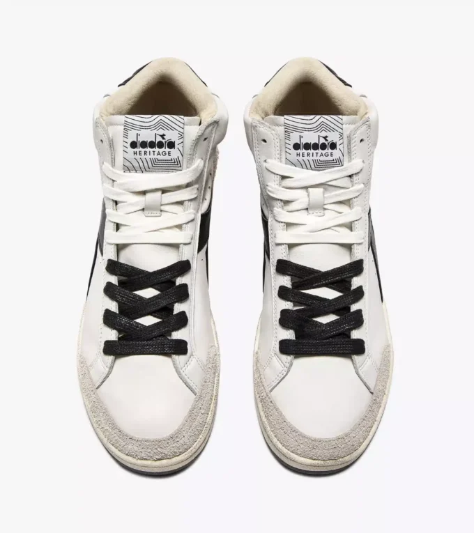 Prestige High Adidași Heritage folosiți, confecționați din piele Prestige High Adidași Heritage folosiți, confecționați din piele