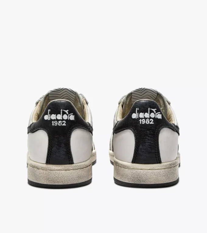 Prestige Used Adidași Heritage din piele Prestige Used Adidași Heritage din piele