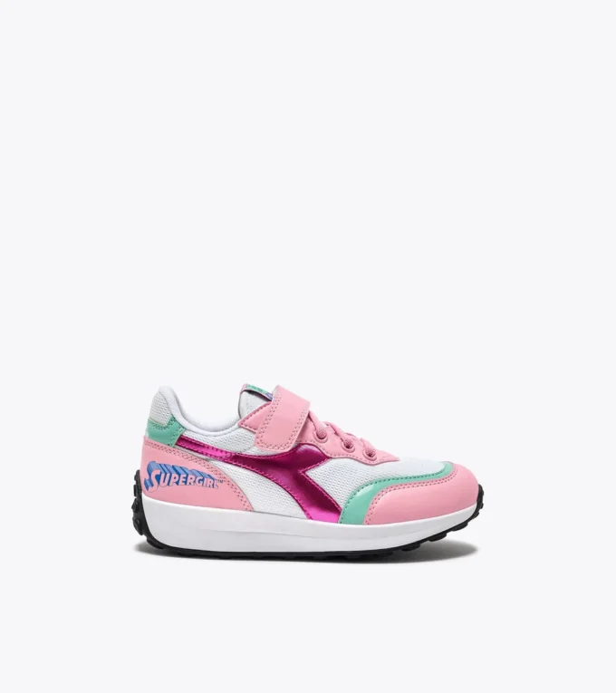 Race Ps Supergirl Adidași sport – Fete – 4-8 ani Race Ps Supergirl Adidași sport – Fete – 4-8 ani