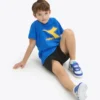 Setul Jb. Set Ss Riddle Set sport – Tricou și pantaloni scurți – Băieți Setul Jb. Set Ss Riddle Set sport – Tricou și pantaloni scurți – Băieți