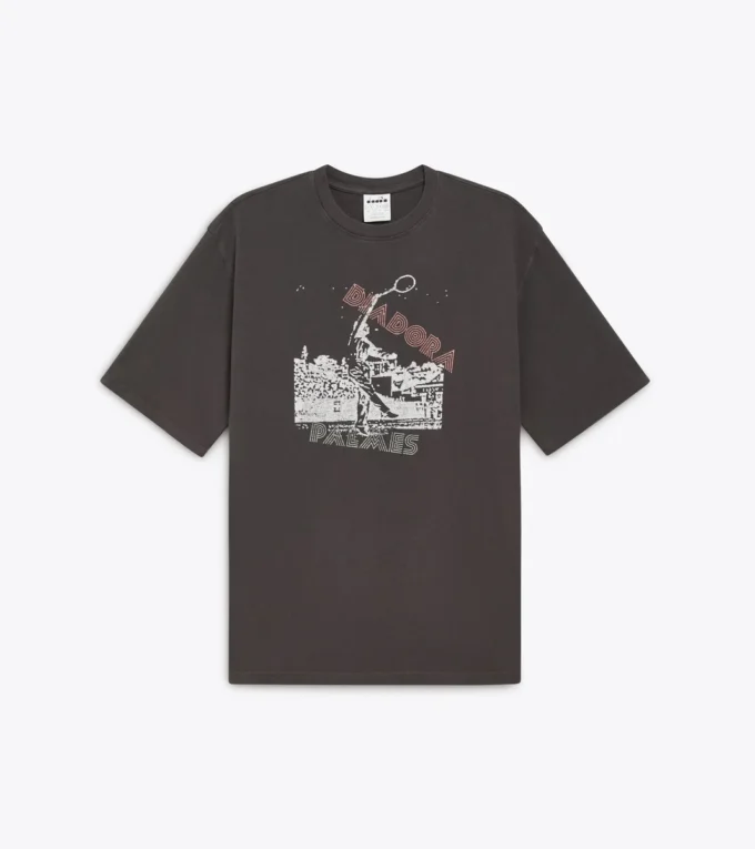 Tricou Ss Legacy I Tricou Legacy cu imprimeu din arhiva OG – Fabricat în Italia Tricou Ss Legacy I Tricou Legacy cu imprimeu din arhiva OG – Fabricat în Italia