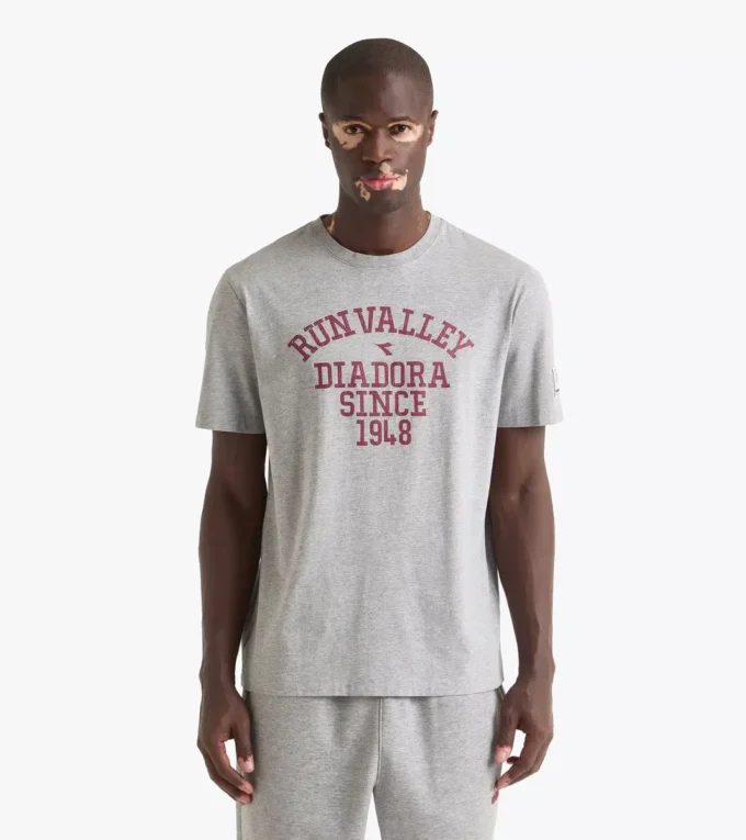 Tricou Ss Run Valley Tricou inspirat din stilul colegial – Run Valley Tricou Ss Run Valley Tricou inspirat din stilul colegial – Run Valley
