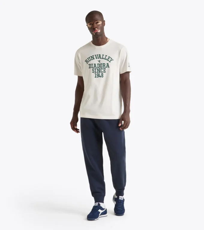 Tricou Ss Run Valley Tricou inspirat din stilul colegial – Run Valley Tricou Ss Run Valley Tricou inspirat din stilul colegial – Run Valley