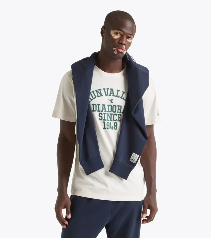 Tricou Ss Run Valley Tricou inspirat din stilul colegial – Run Valley Tricou Ss Run Valley Tricou inspirat din stilul colegial – Run Valley