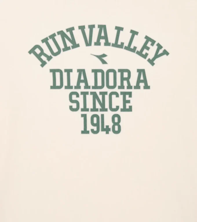 Tricou Ss Run Valley Tricou inspirat din stilul colegial – Run Valley Tricou Ss Run Valley Tricou inspirat din stilul colegial – Run Valley